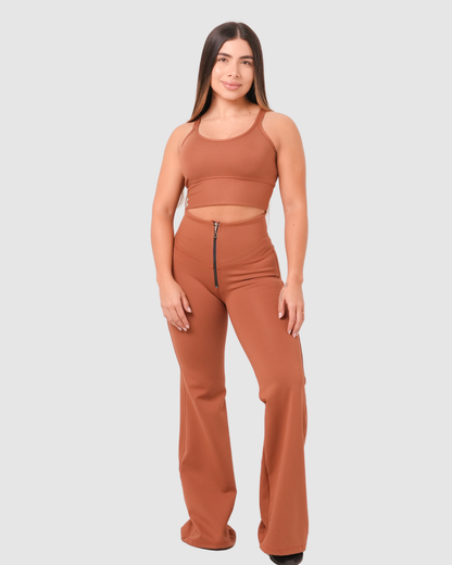 Conjunto Pantalón Bota Campana con Cierre Delantero