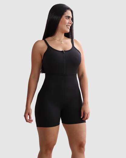 Enterizo Corto Push Up Efecto Levanta Cola y Cierre en Busto
