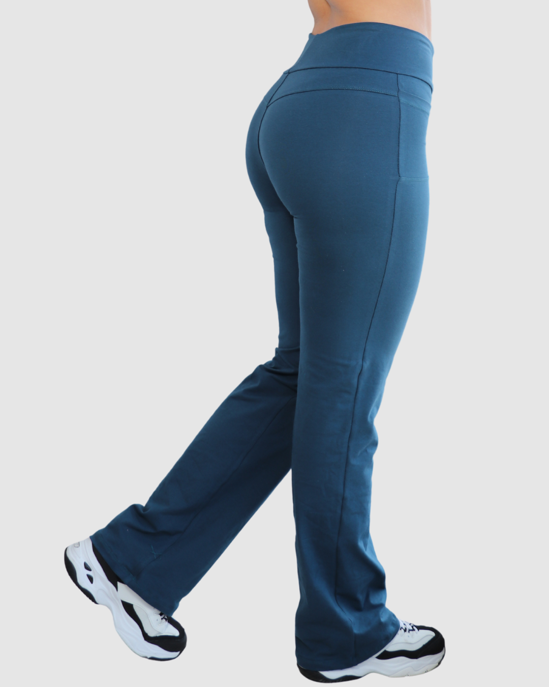 Leggins Bota Recta con Bolsillos Delanteros en Tela Algodón