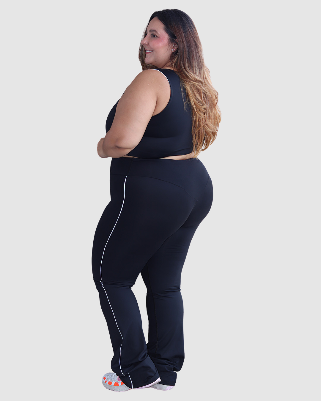 Pantalón Bota Recta Deportivo con Vivo a los Costados