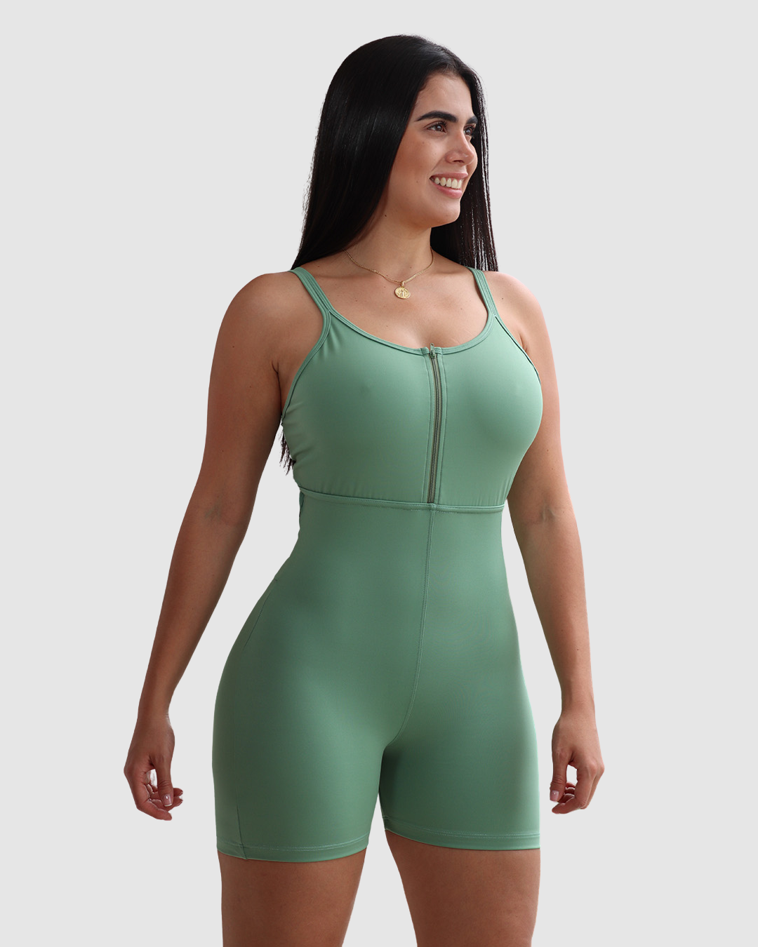 Enterizo Corto Push Up Efecto Levanta Cola y Cierre en Busto