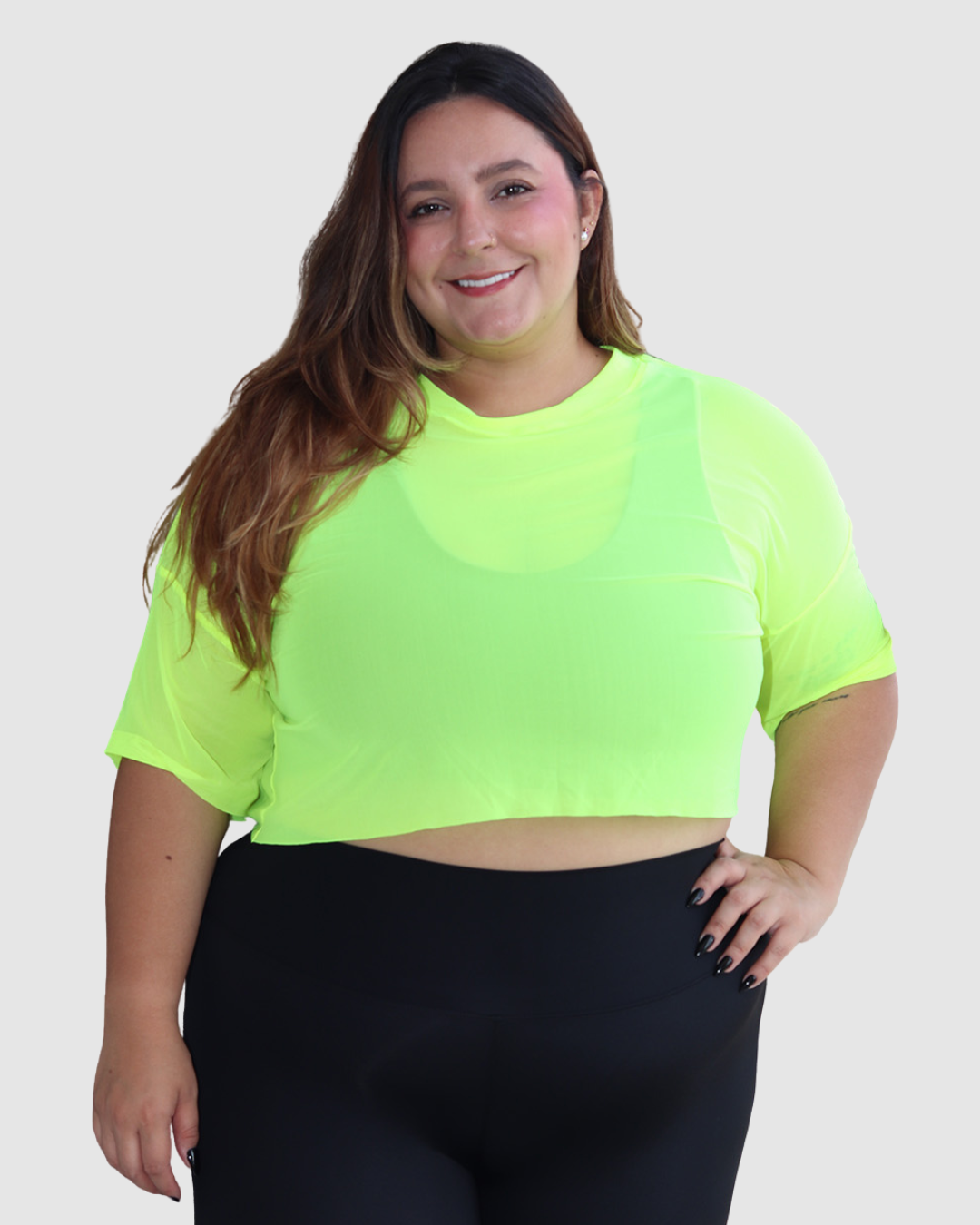 Blusa Deportiva Corta en Velo con Espalda Corte Mariposa